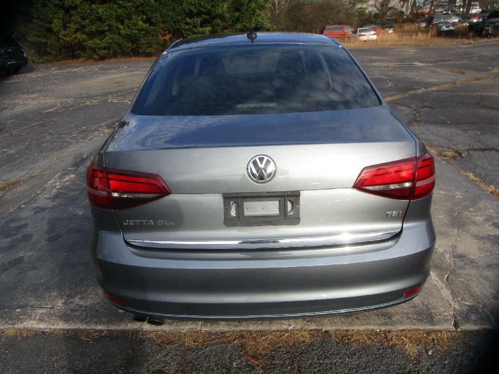 2017 Volkswagen Jetta Image 7