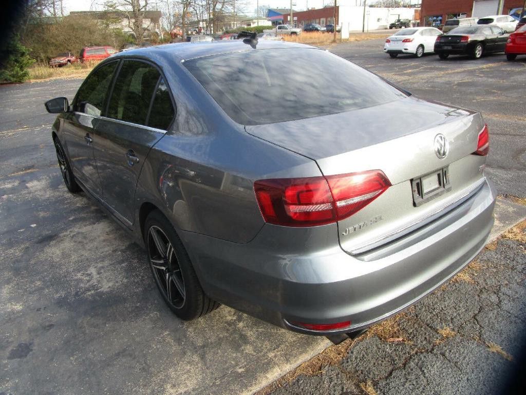 2017 Volkswagen Jetta Image 8