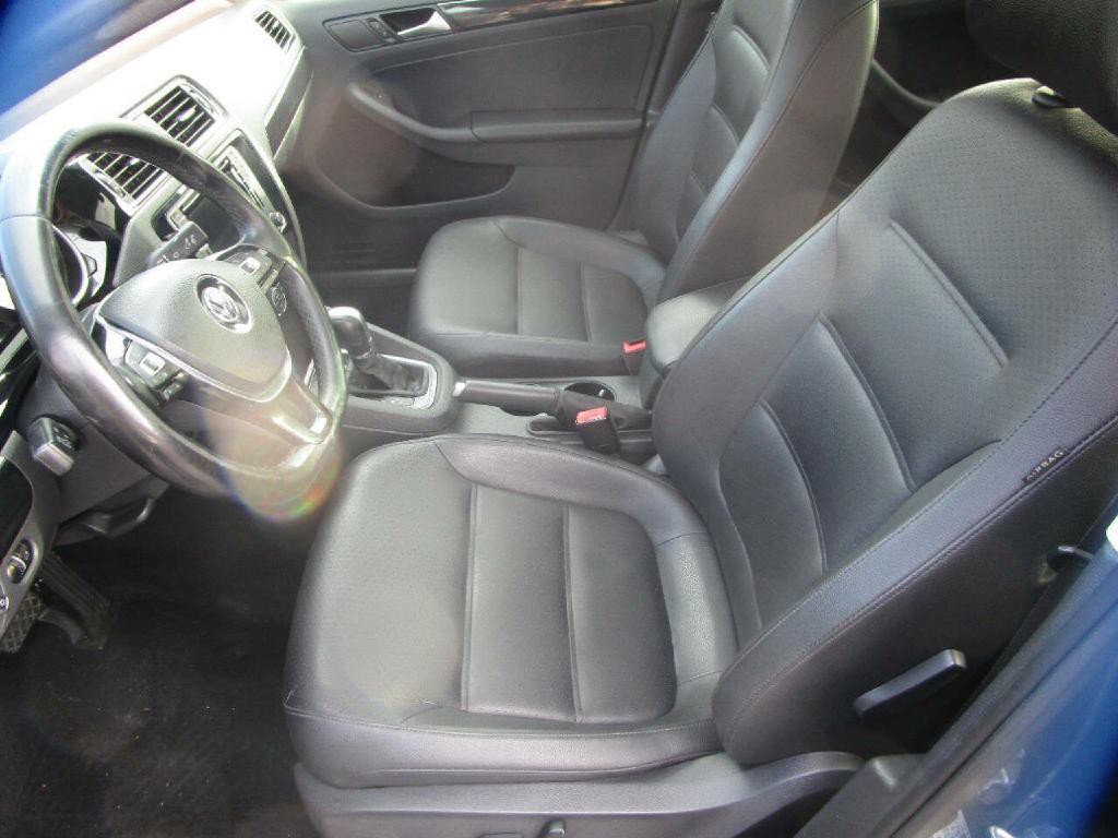 2017 Volkswagen Jetta Image 10