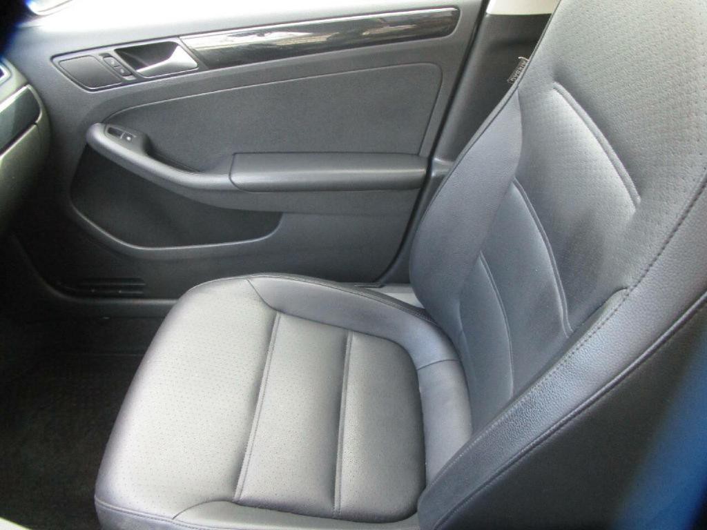 2017 Volkswagen Jetta Image 19