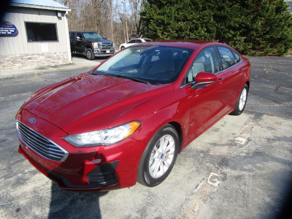 2019 Ford Fusion Image 2