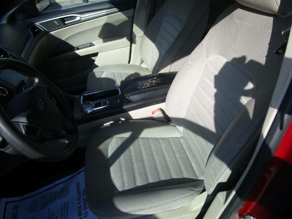 2019 Ford Fusion Image 10