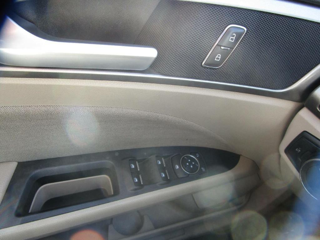 2019 Ford Fusion Image 11