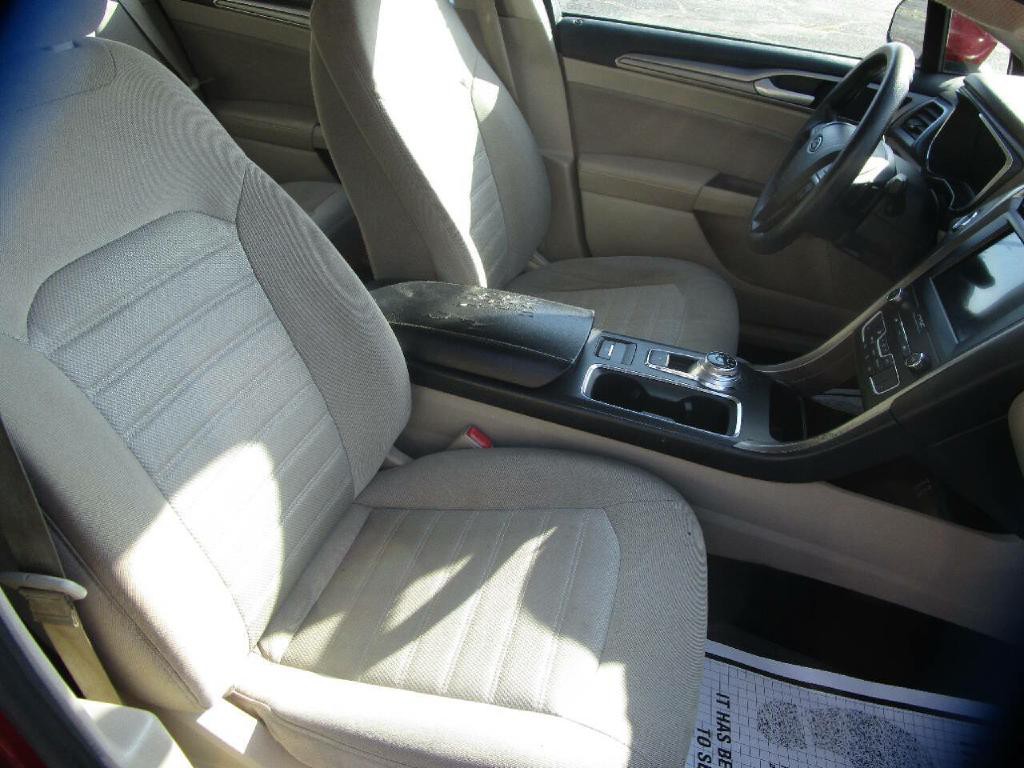 2019 Ford Fusion Image 20