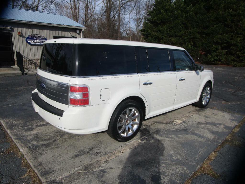 2009 Ford Flex Image 6