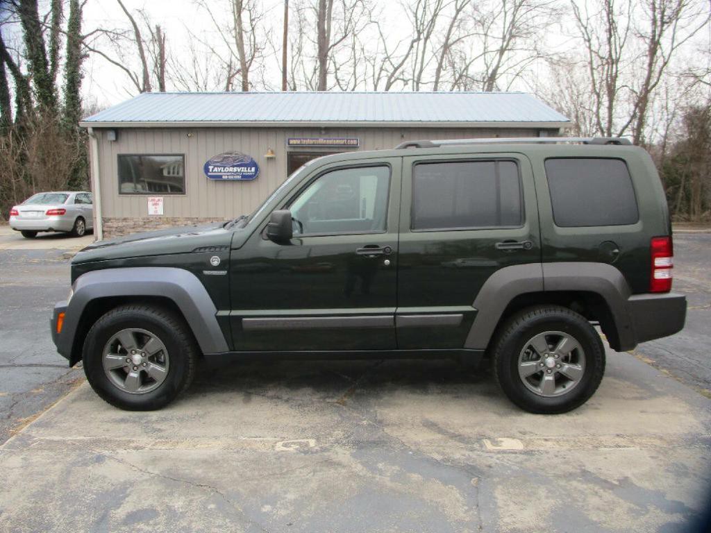 2010 Jeep Liberty Image 3