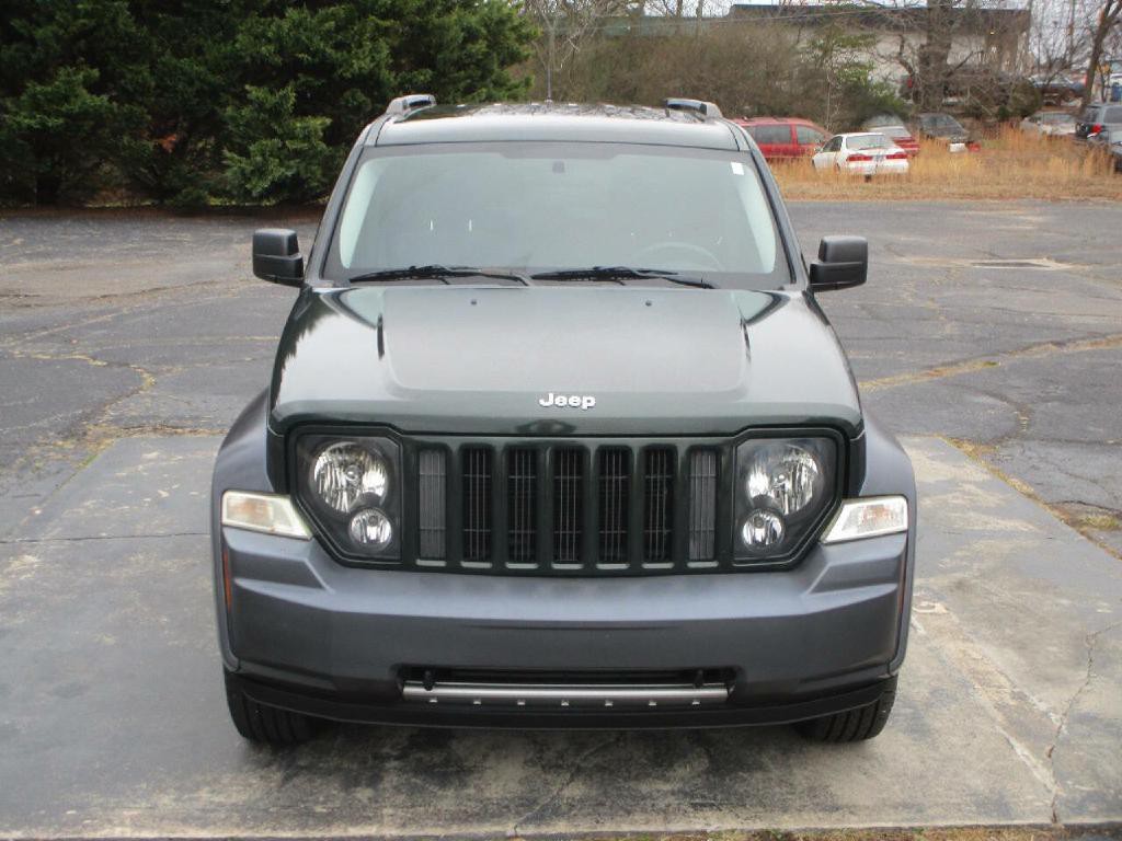 2010 Jeep Liberty Image 7