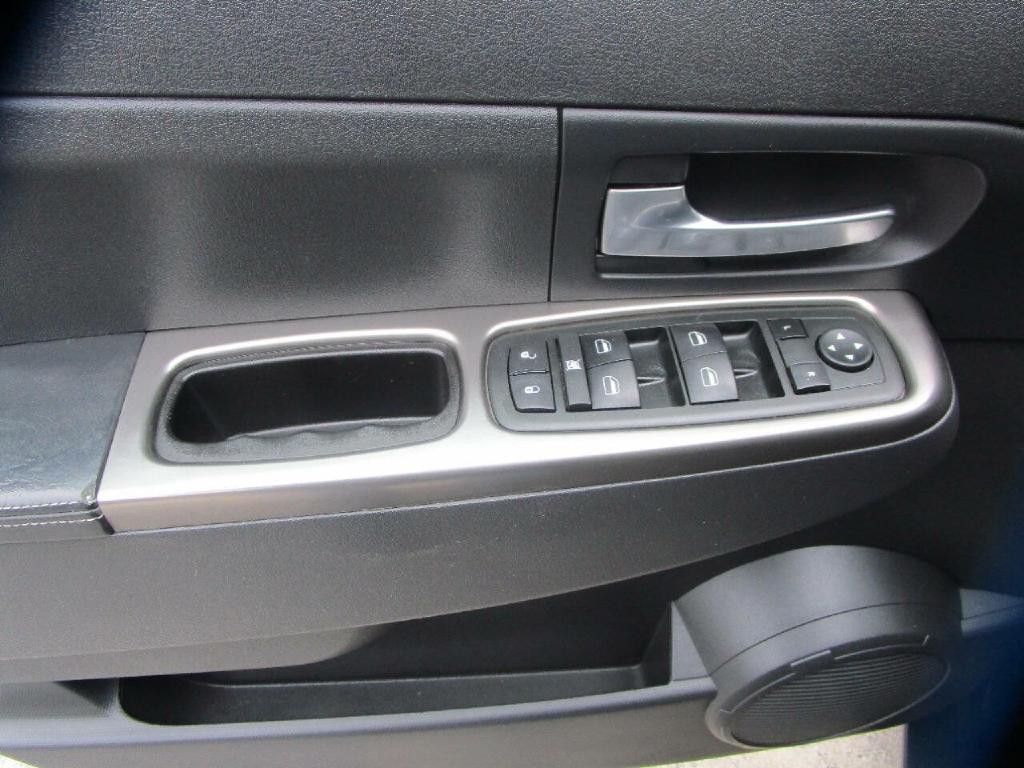 2010 Jeep Liberty Image 15