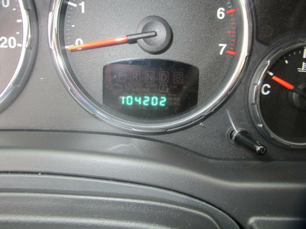 2010 Jeep Liberty Image 16