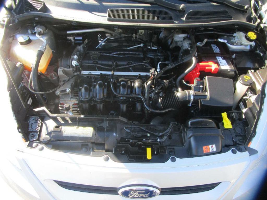 2012 Ford Fiesta Image 22