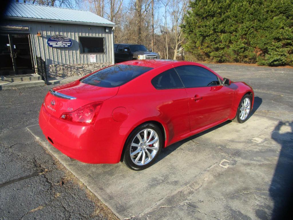 2013 INFINITI G37 Image 2
