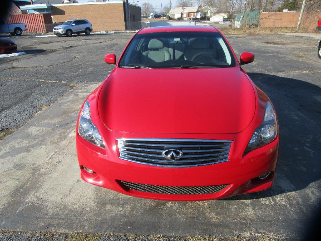 2013 INFINITI G37 Image 6