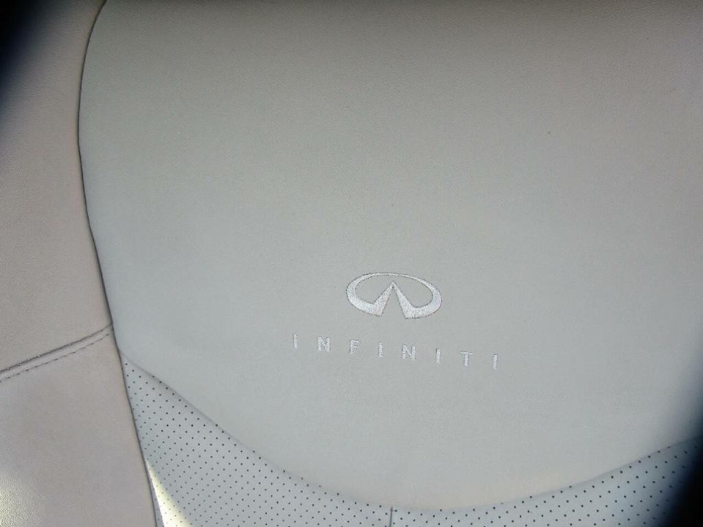 2013 INFINITI G37 Image 9