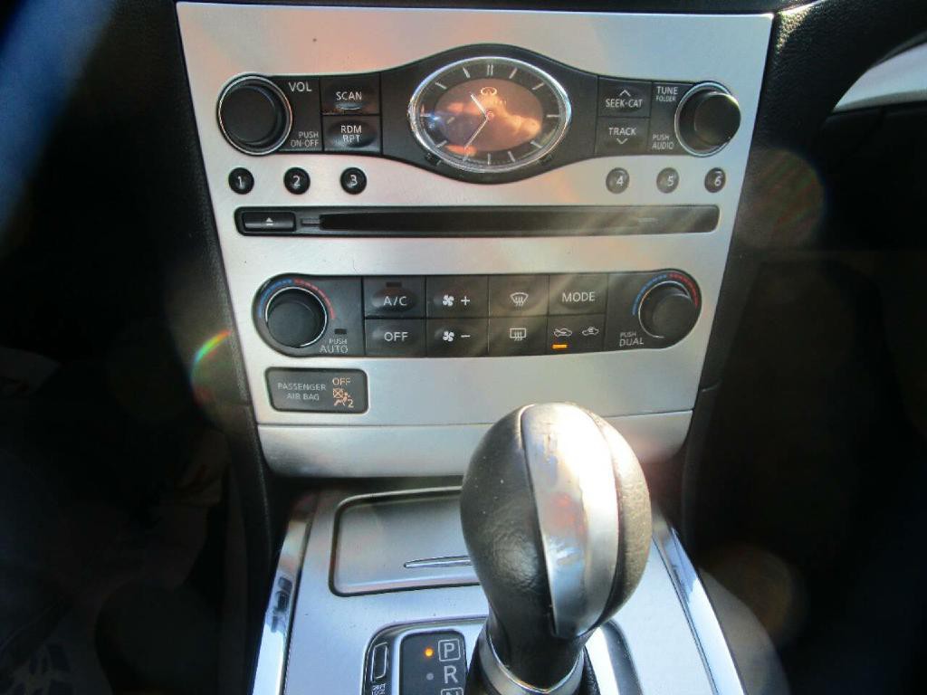 2013 INFINITI G37 Image 13