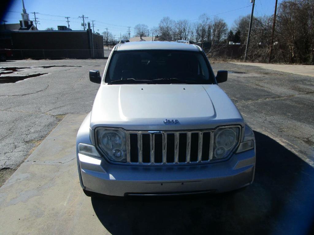 2009 Jeep Liberty Image 3