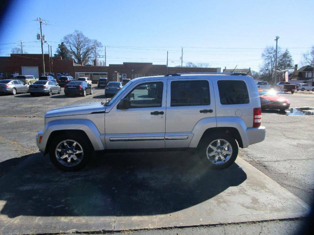 2009 Jeep Liberty Image 5