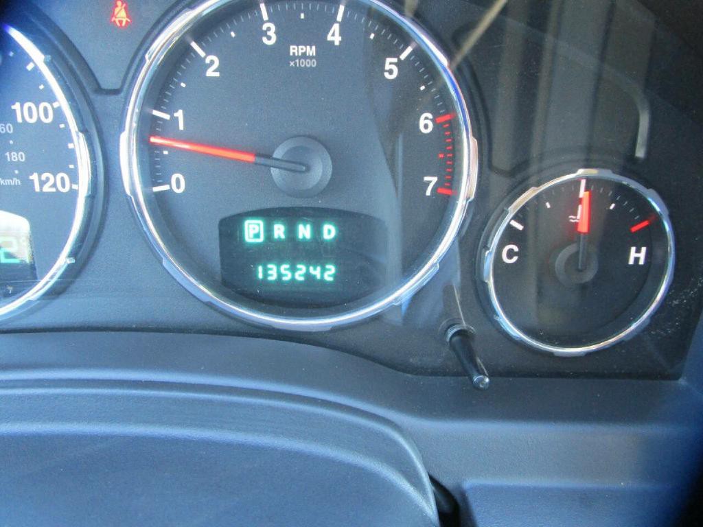 2009 Jeep Liberty Image 12