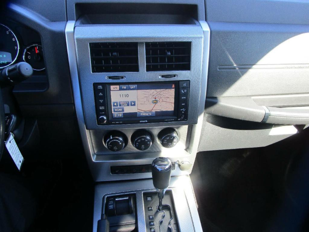 2009 Jeep Liberty Image 13