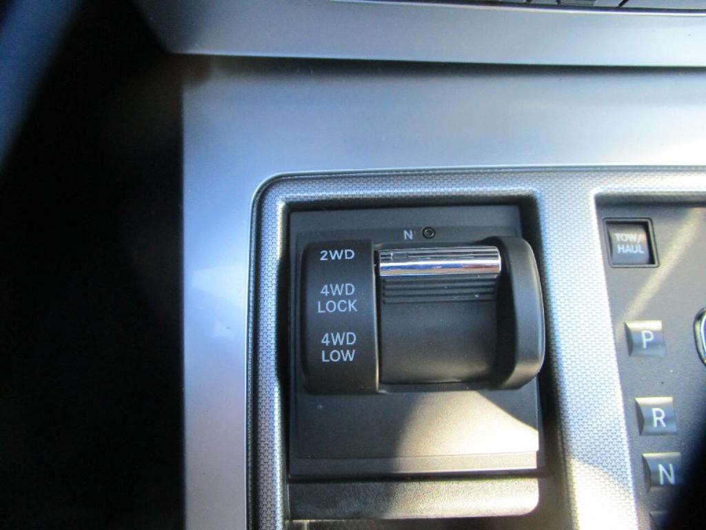 2009 Jeep Liberty Image 16