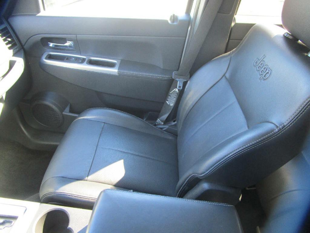 2009 Jeep Liberty Image 17