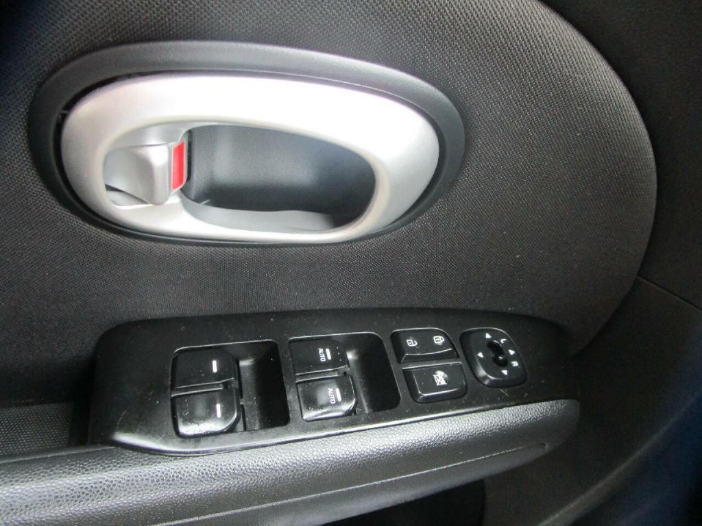 2015 Kia Soul Image 10
