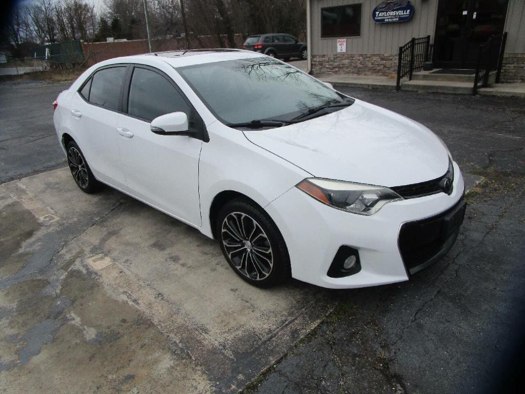 2015 Toyota Corolla Image 2