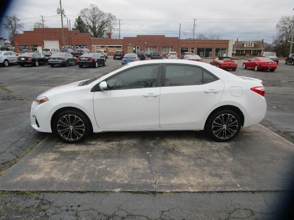 2015 Toyota Corolla Image 5