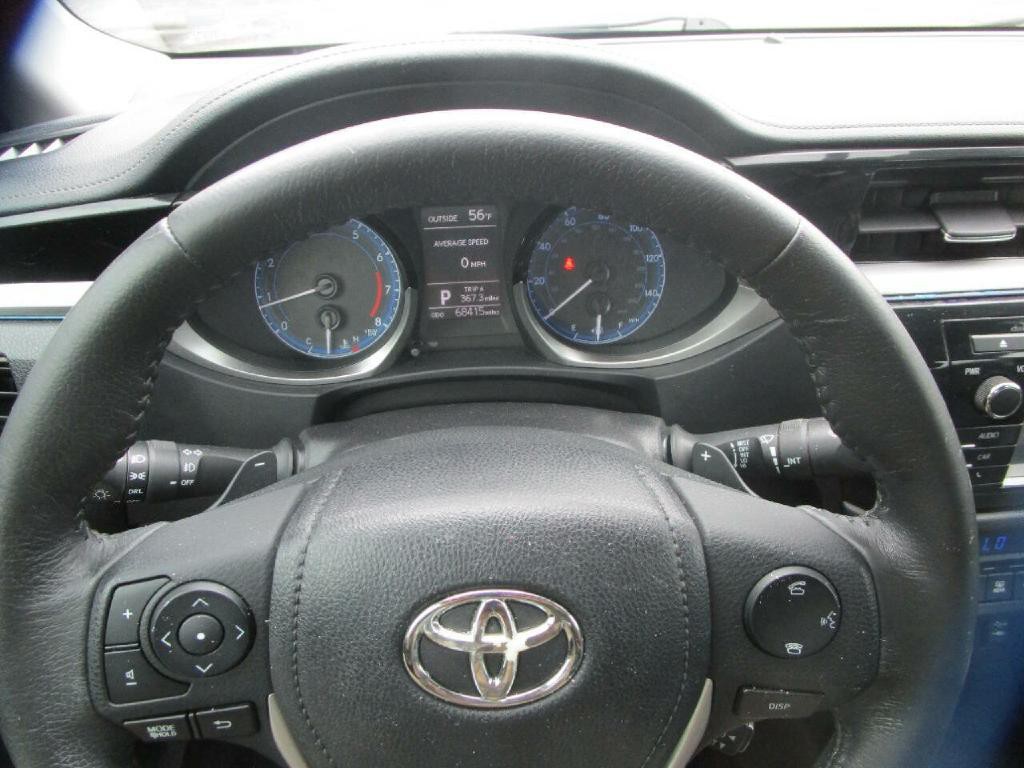 2015 Toyota Corolla Image 11