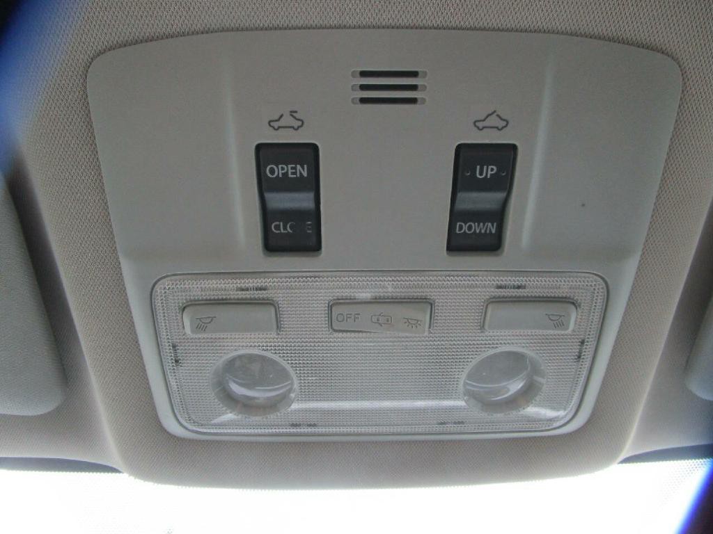 2015 Toyota Corolla Image 15