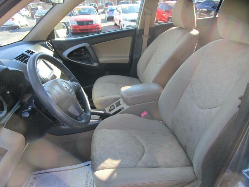 2011 Toyota Rav4 Image 11