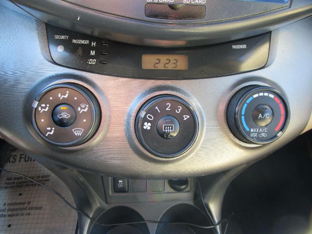 2011 Toyota Rav4 Image 16