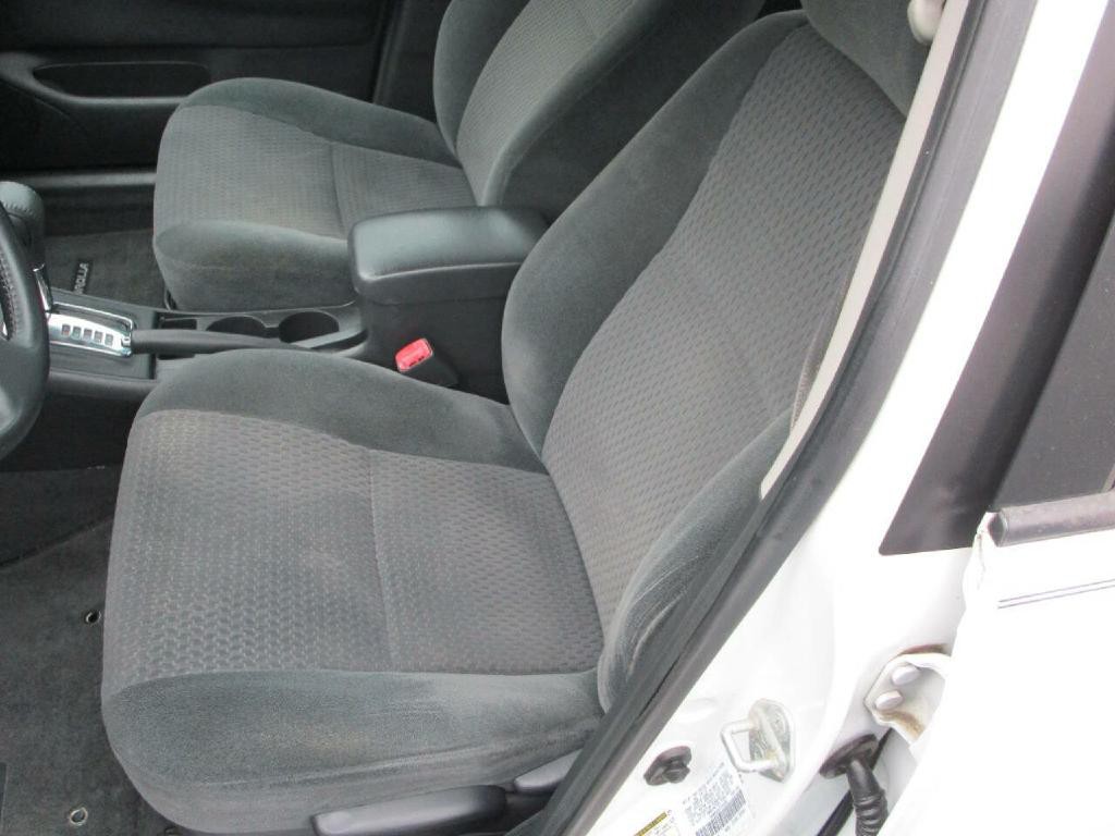 2007 Toyota Corolla Image 9