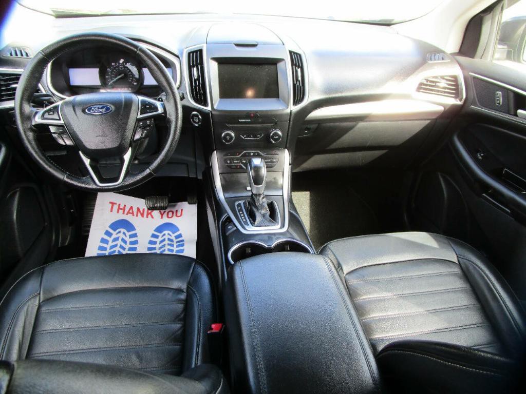2016 Ford Edge Image 9