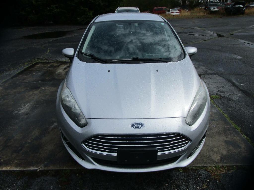 2016 Ford Fiesta Image 3
