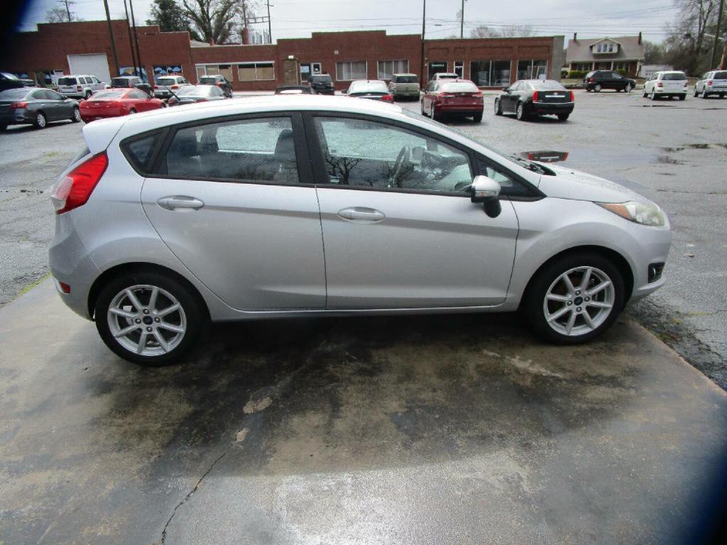 2016 Ford Fiesta Image 5