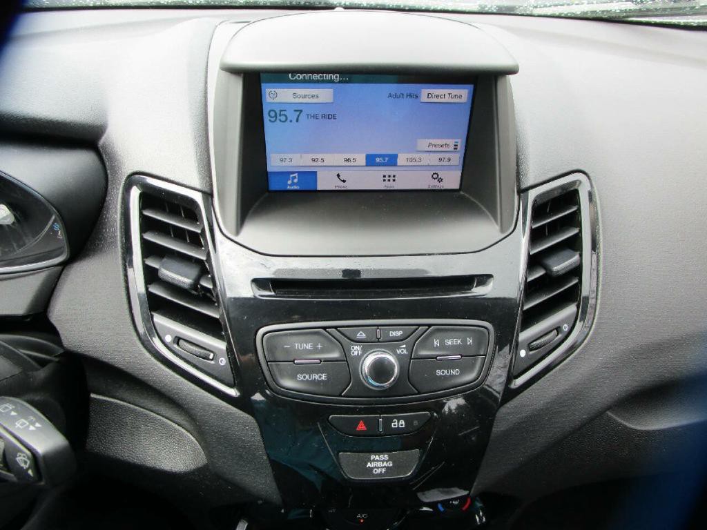 2016 Ford Fiesta Image 14