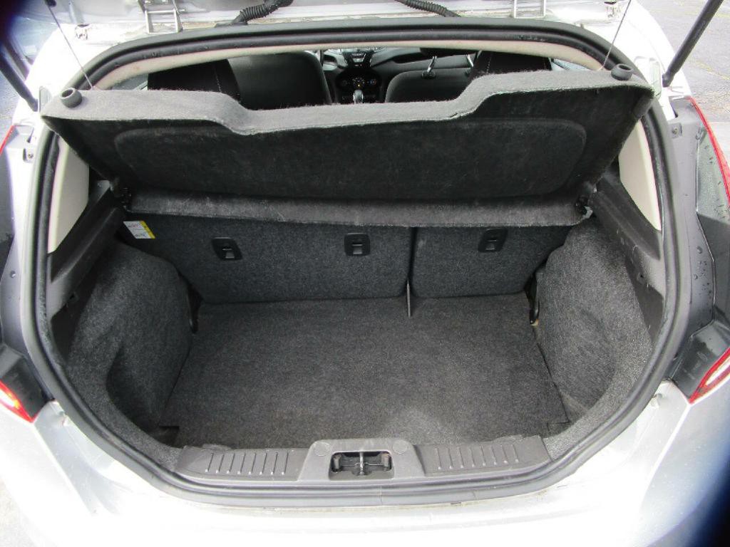 2016 Ford Fiesta Image 18
