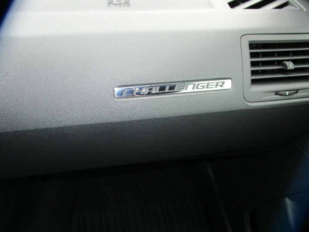 2013 Dodge Challenger Image 17