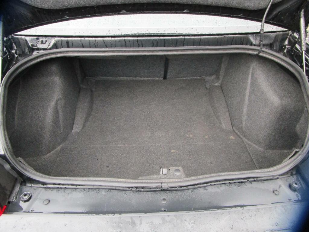 2013 Dodge Challenger Image 19