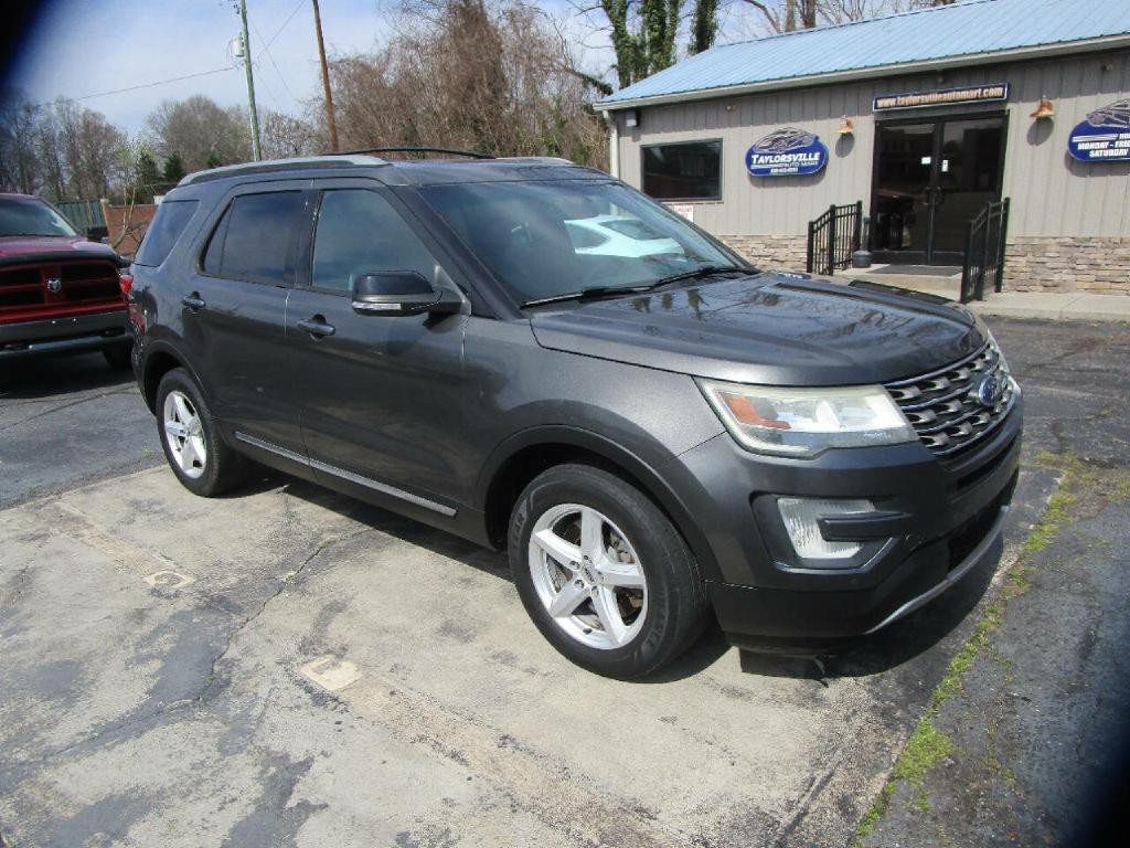 2016 Ford Explorer Image 2
