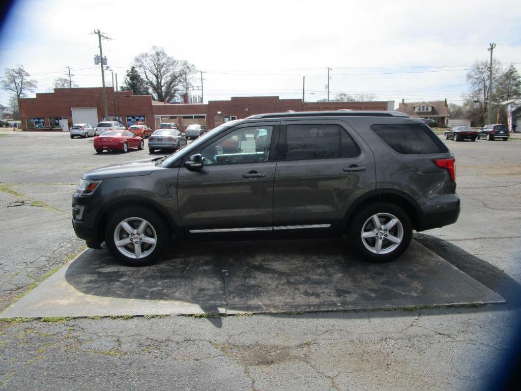 2016 Ford Explorer Image 5