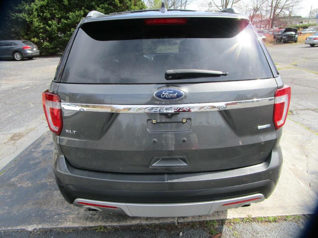 2016 Ford Explorer Image 7