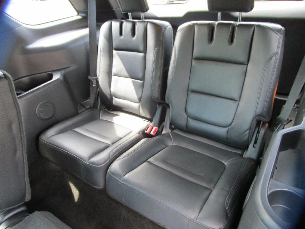 2016 Ford Explorer Image 19