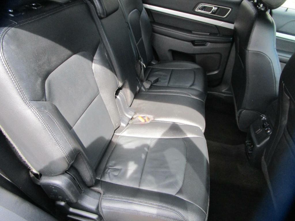 2016 Ford Explorer Image 21