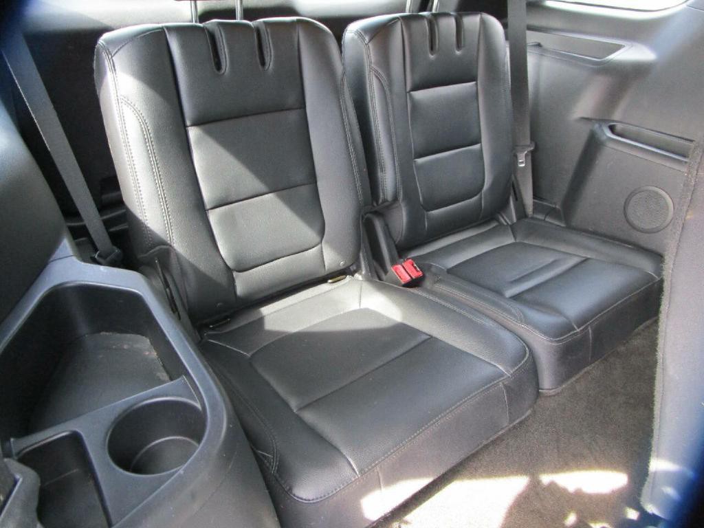 2016 Ford Explorer Image 22