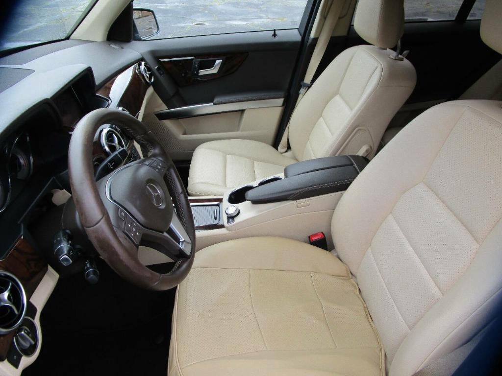 2013 Mercedes-Benz GLK-Class Image 10