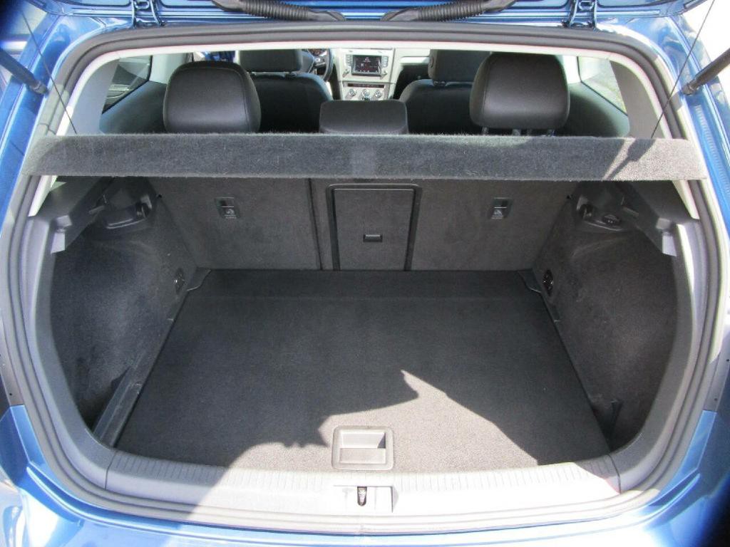 2015 Volkswagen Golf Image 16