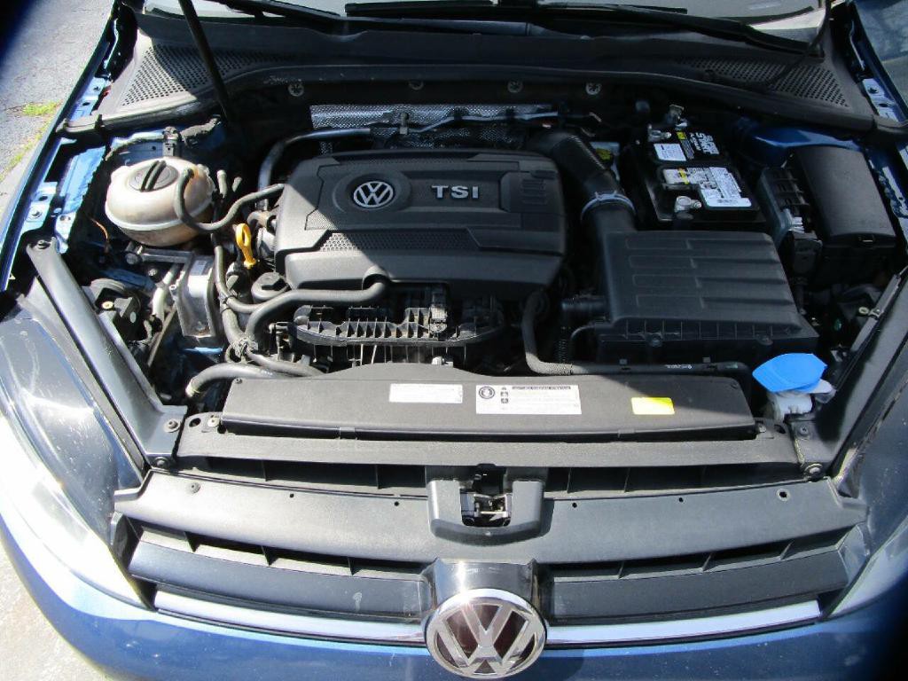 2015 Volkswagen Golf Image 20