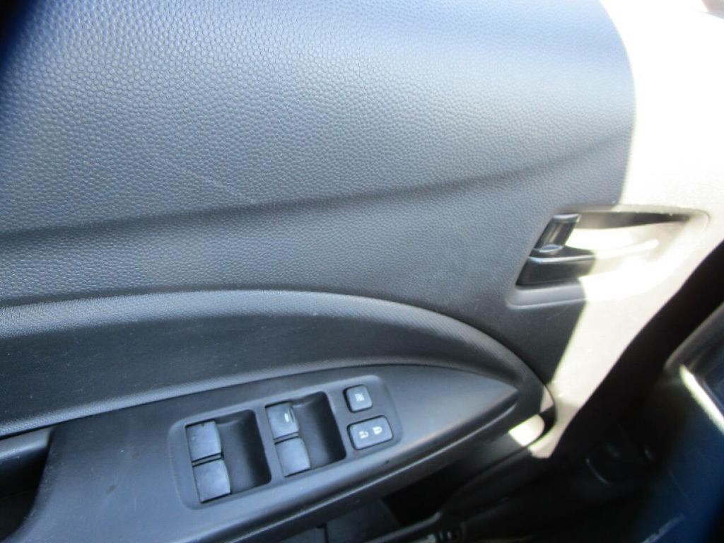 2017 Mitsubishi Mirage Image 11