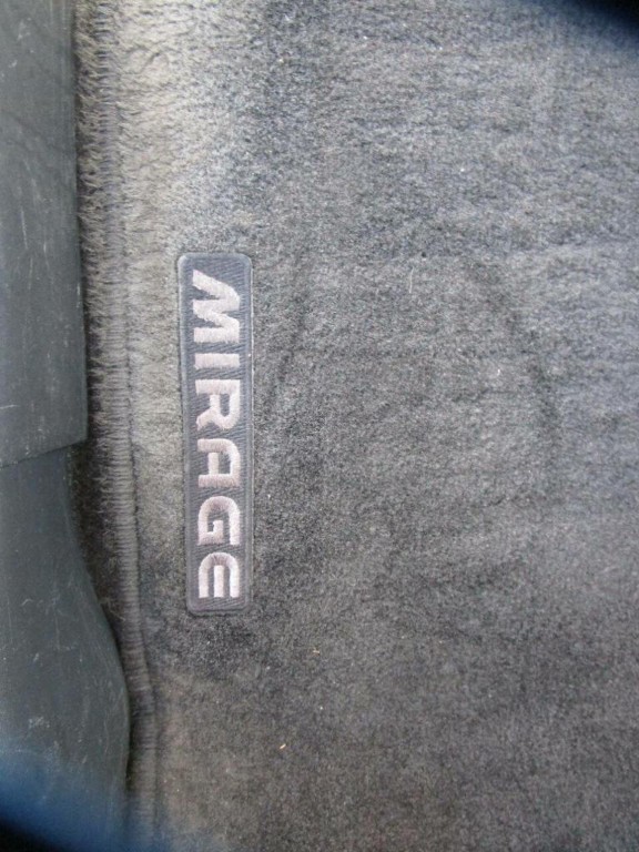 2017 Mitsubishi Mirage Image 19